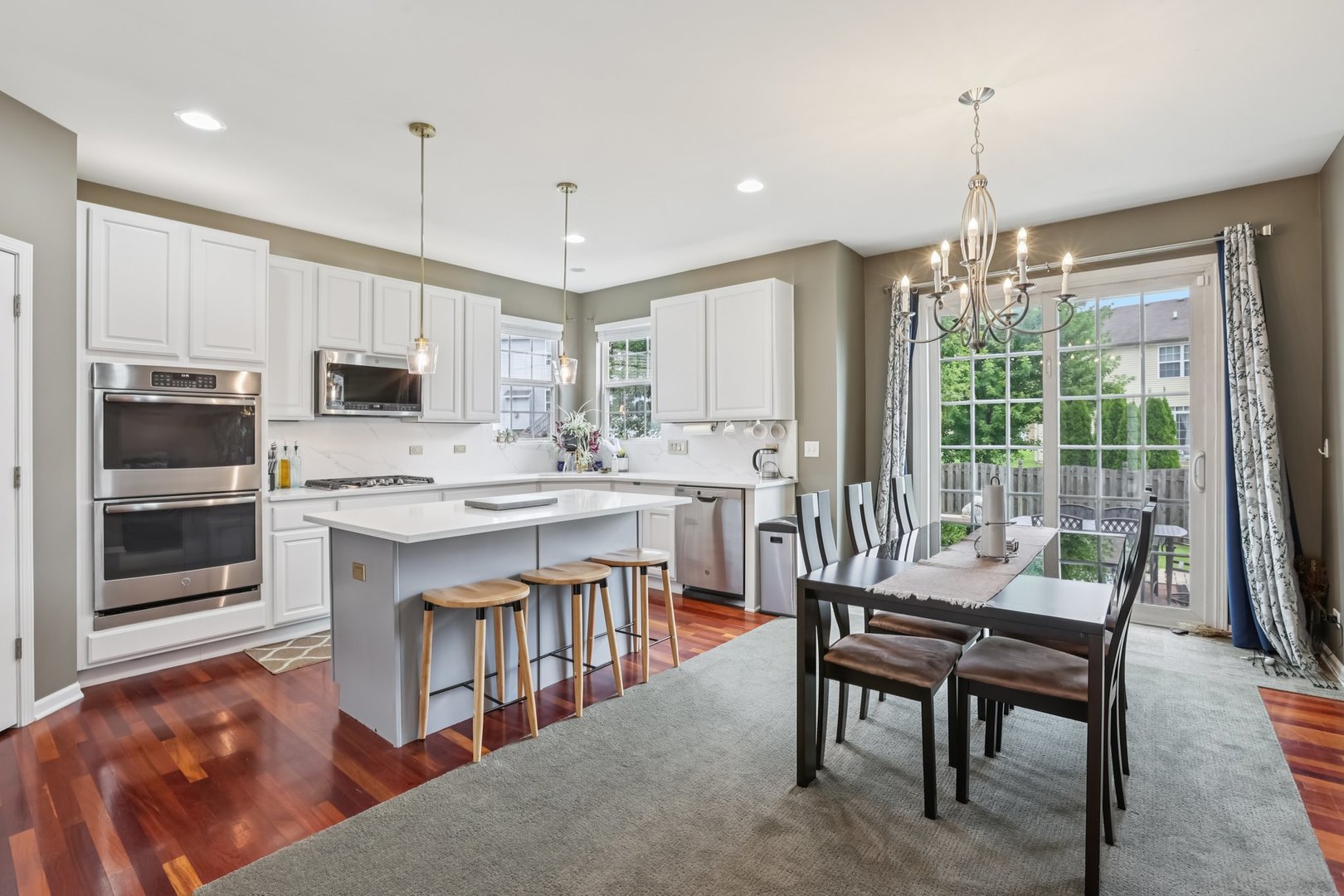 5046 Nelson Court, Wadsworth, IL 60083