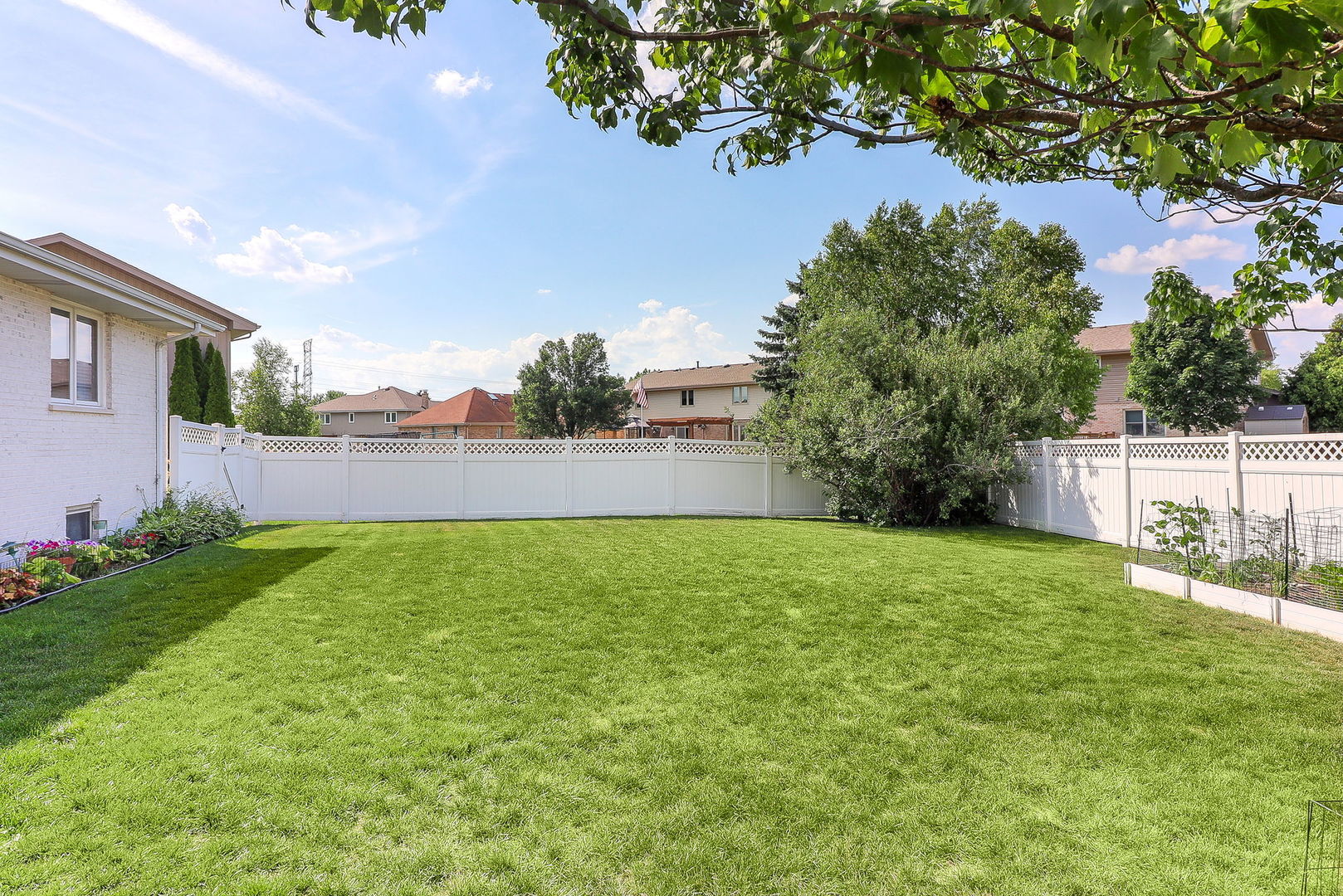 8124 Glenbrook Place, Tinley Park, IL 60487