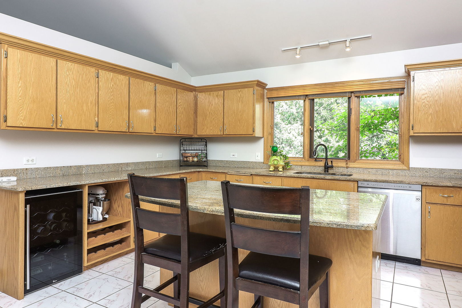 8124 Glenbrook Place, Tinley Park, IL 60487