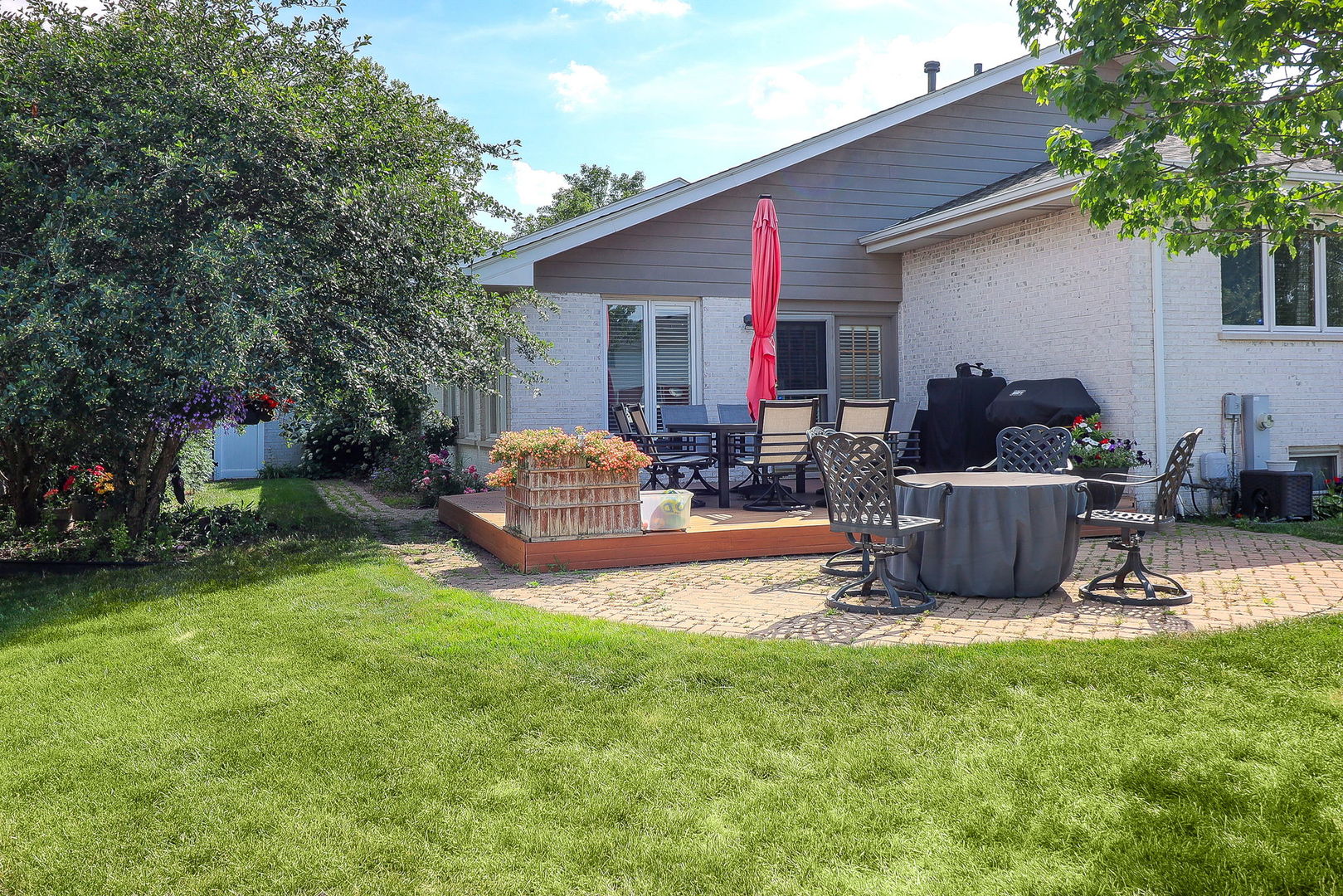 8124 Glenbrook Place, Tinley Park, IL 60487