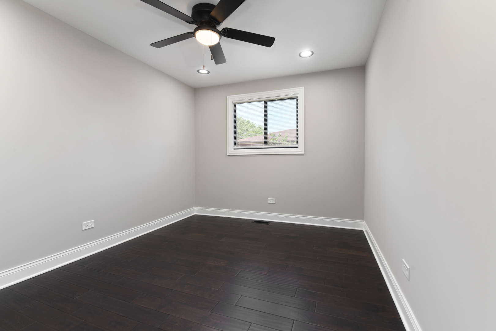 5214 Imperial Drive, Richton Park, IL 60471