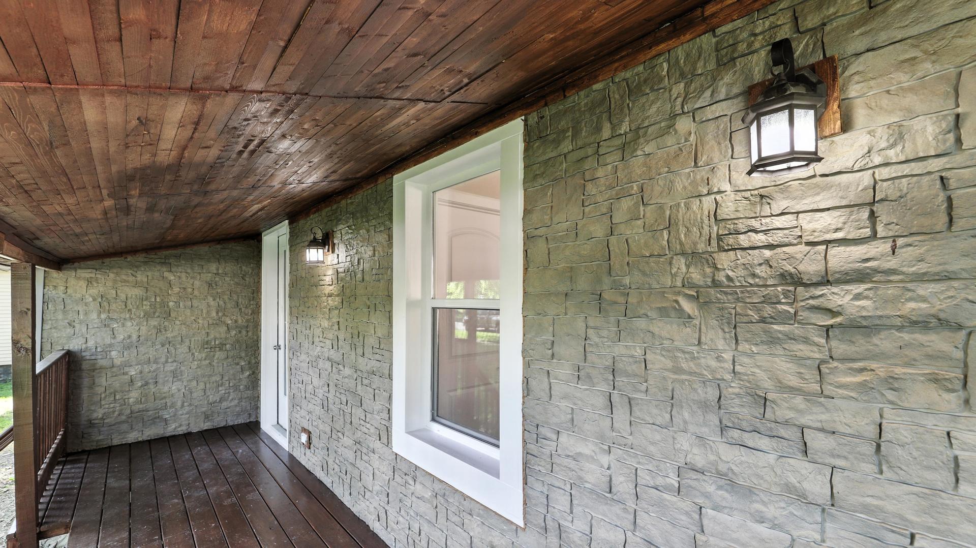 306 E Martin Street, Forrest, IL 61741