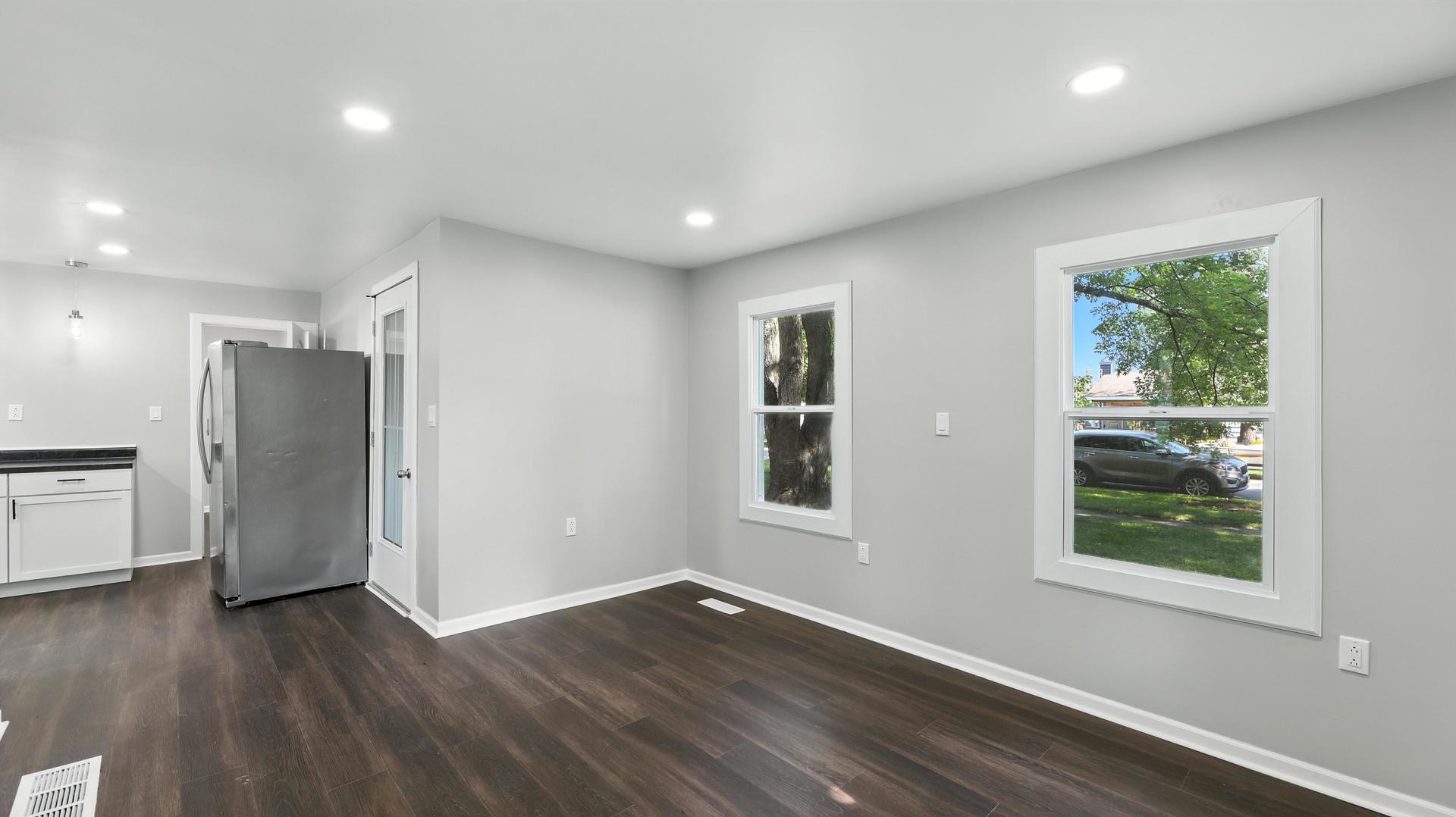 306 E Martin Street, Forrest, IL 61741