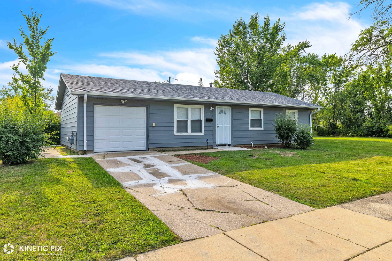 1954 Concord Drive, Chicago Heights, IL 60411