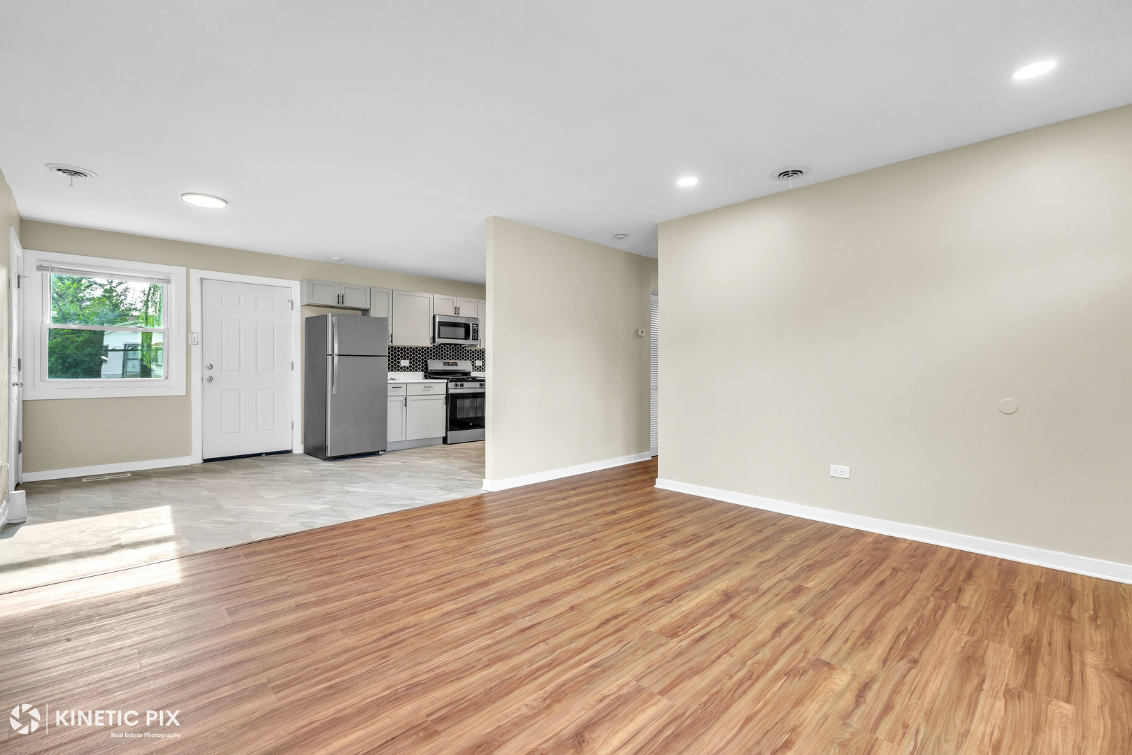 1954 Concord Drive, Chicago Heights, IL 60411