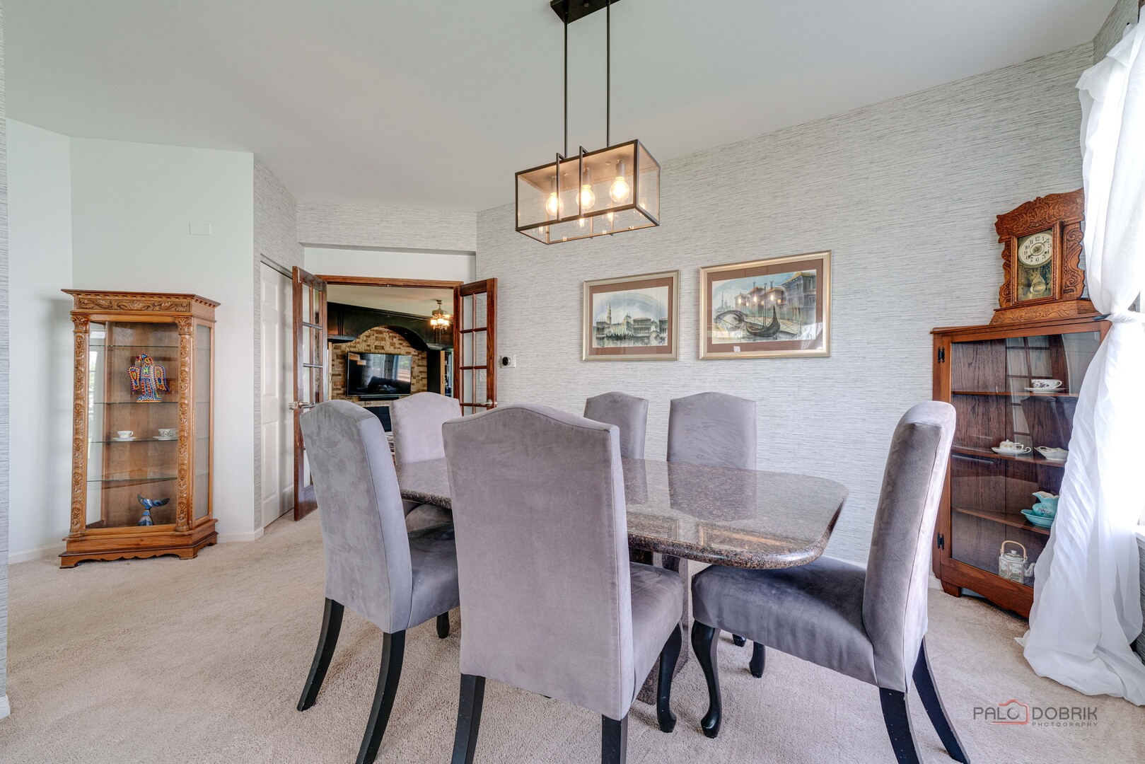 337 W Biros Lane, Round Lake, IL 60073
