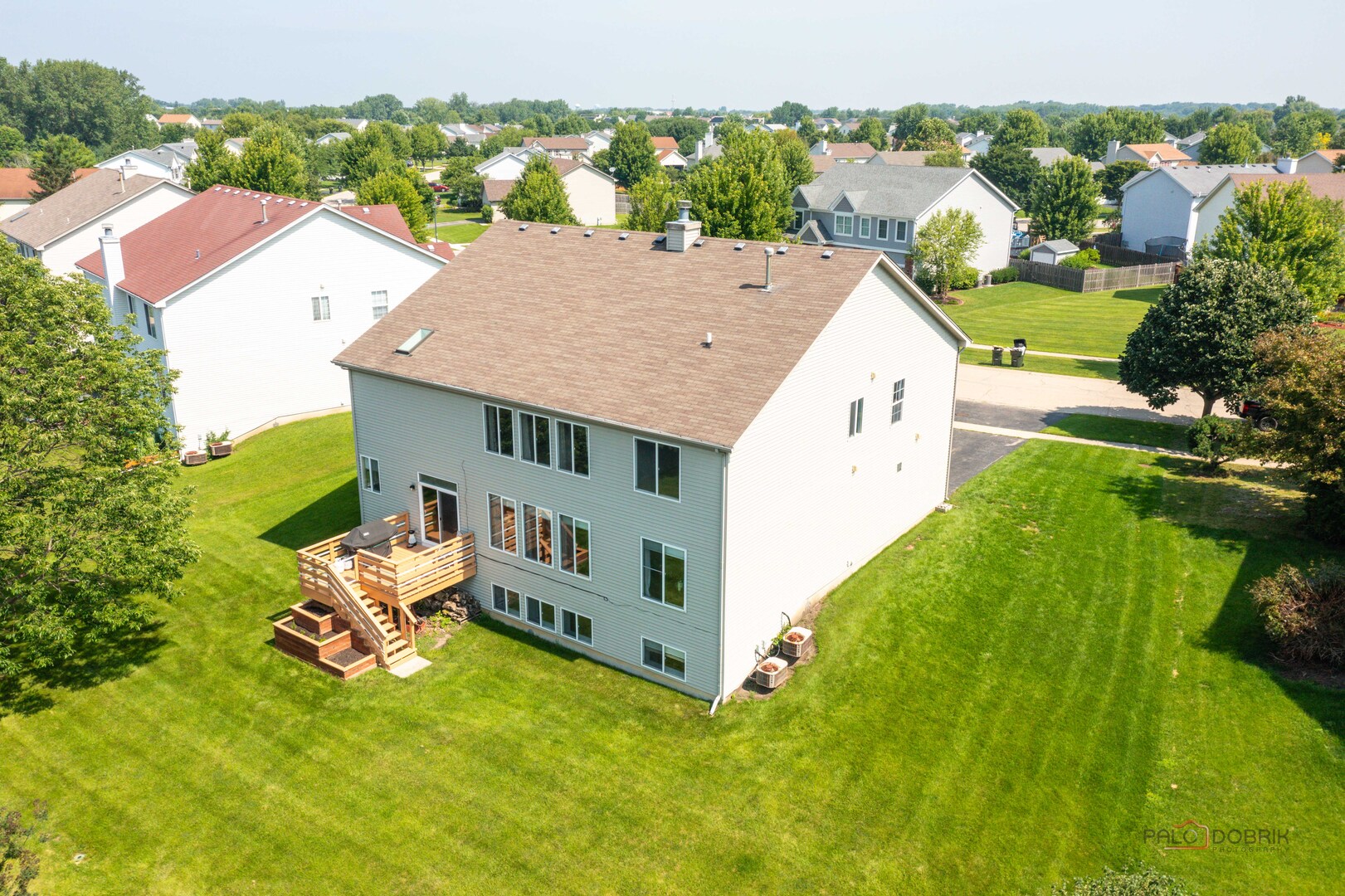 337 W Biros Lane, Round Lake, IL 60073
