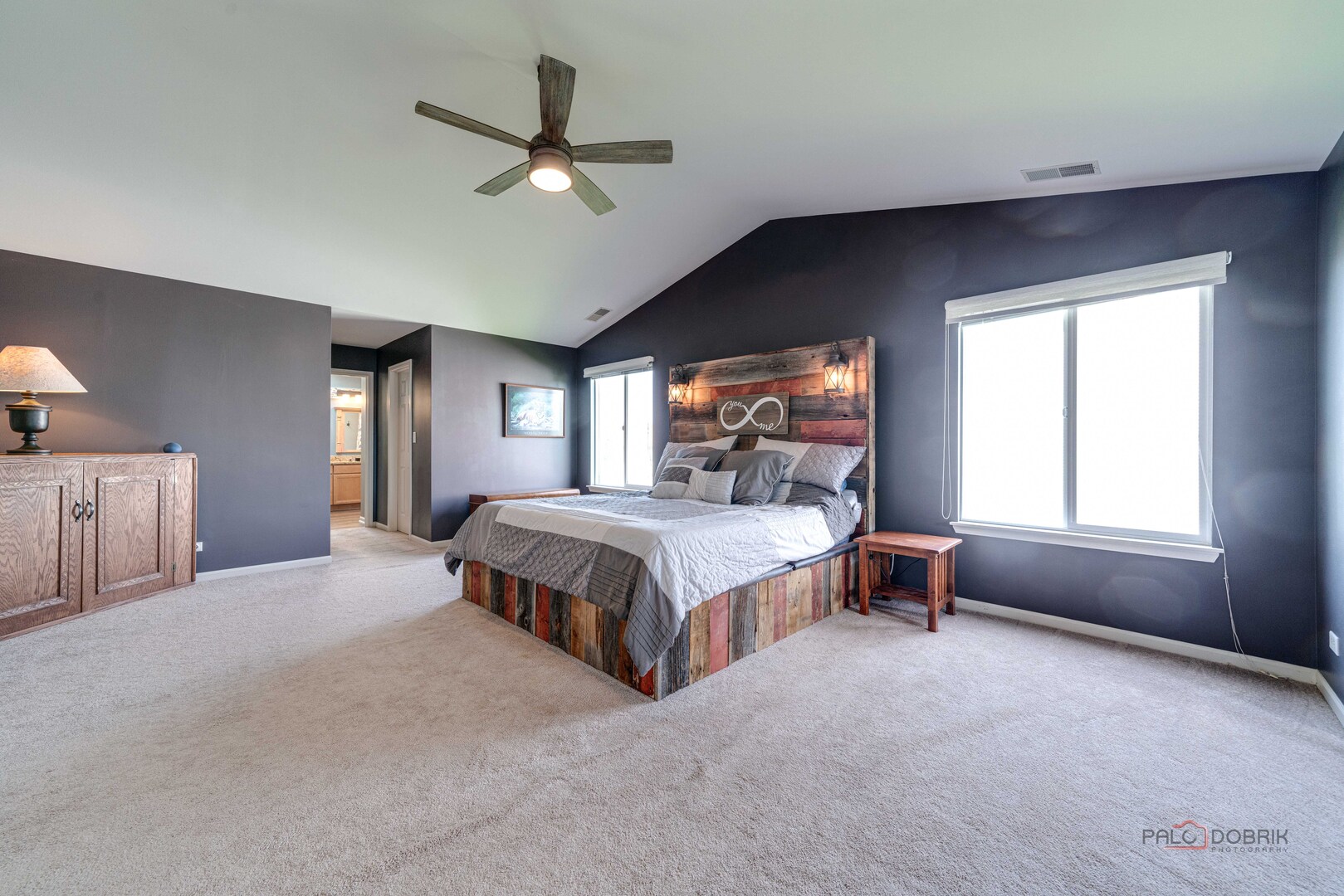 337 W Biros Lane, Round Lake, IL 60073