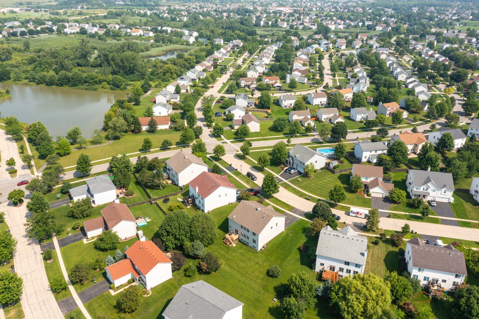 337 W Biros Lane, Round Lake, IL 60073
