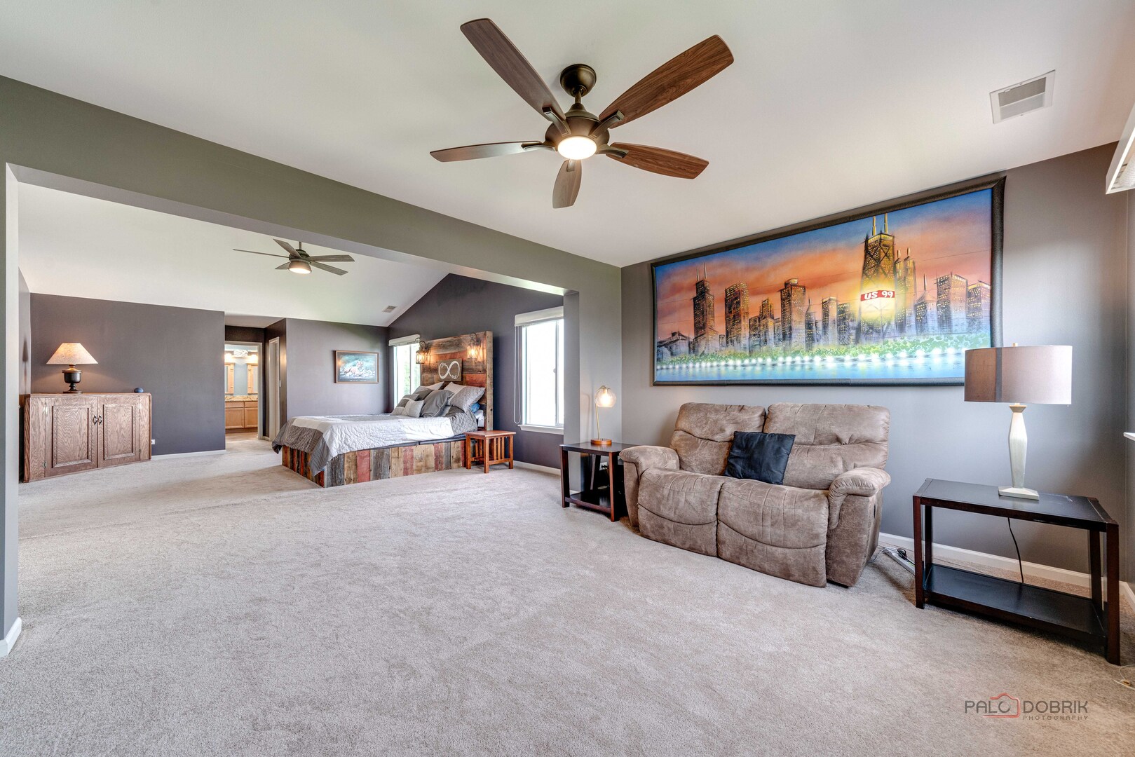 337 W Biros Lane, Round Lake, IL 60073