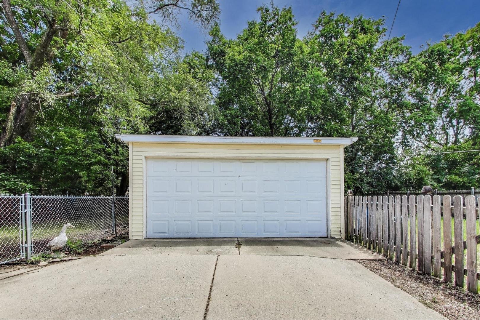 936 Sard Avenue, Aurora, IL 60506
