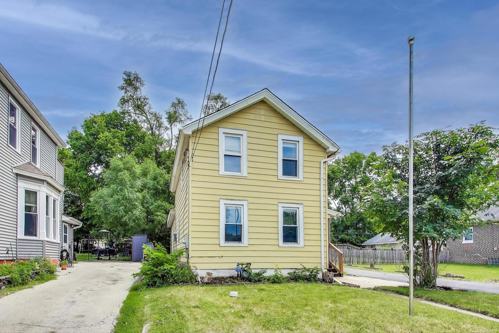 936 Sard Avenue, Aurora, IL 60506