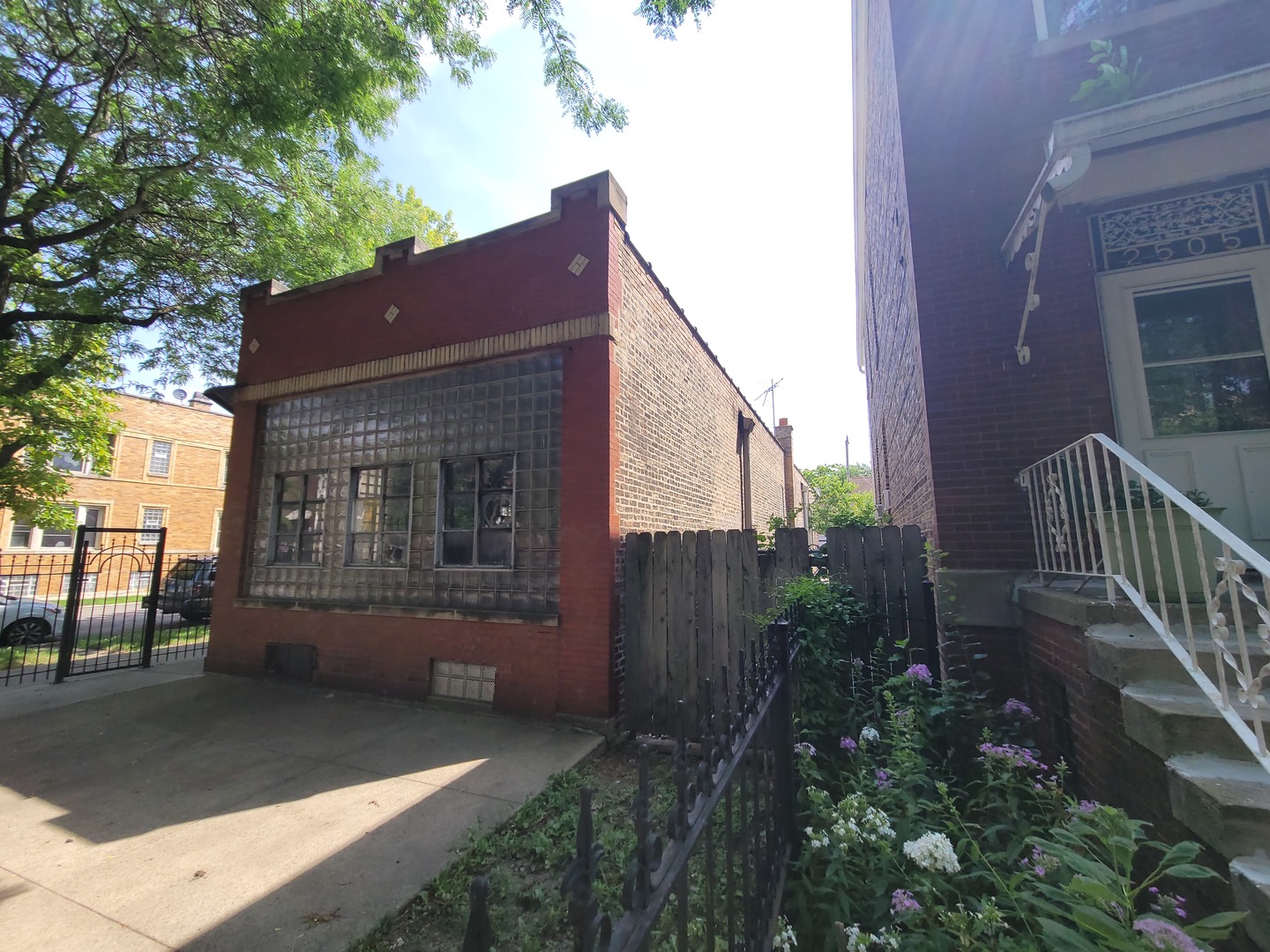 2501 S Avers Avenue, Chicago, IL 60623