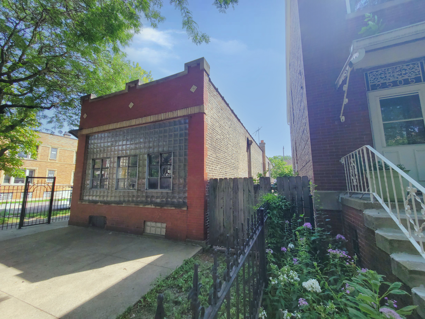2501 S Avers Avenue, Chicago, IL 60623