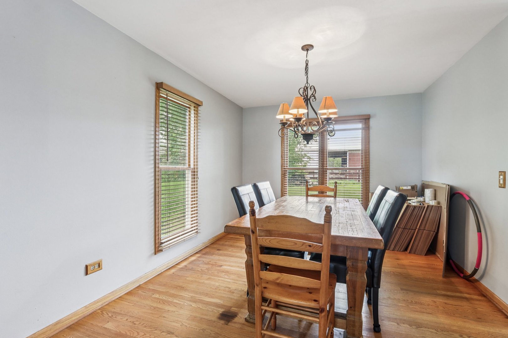 2101 Red Barn Court, Woodstock, IL 60098
