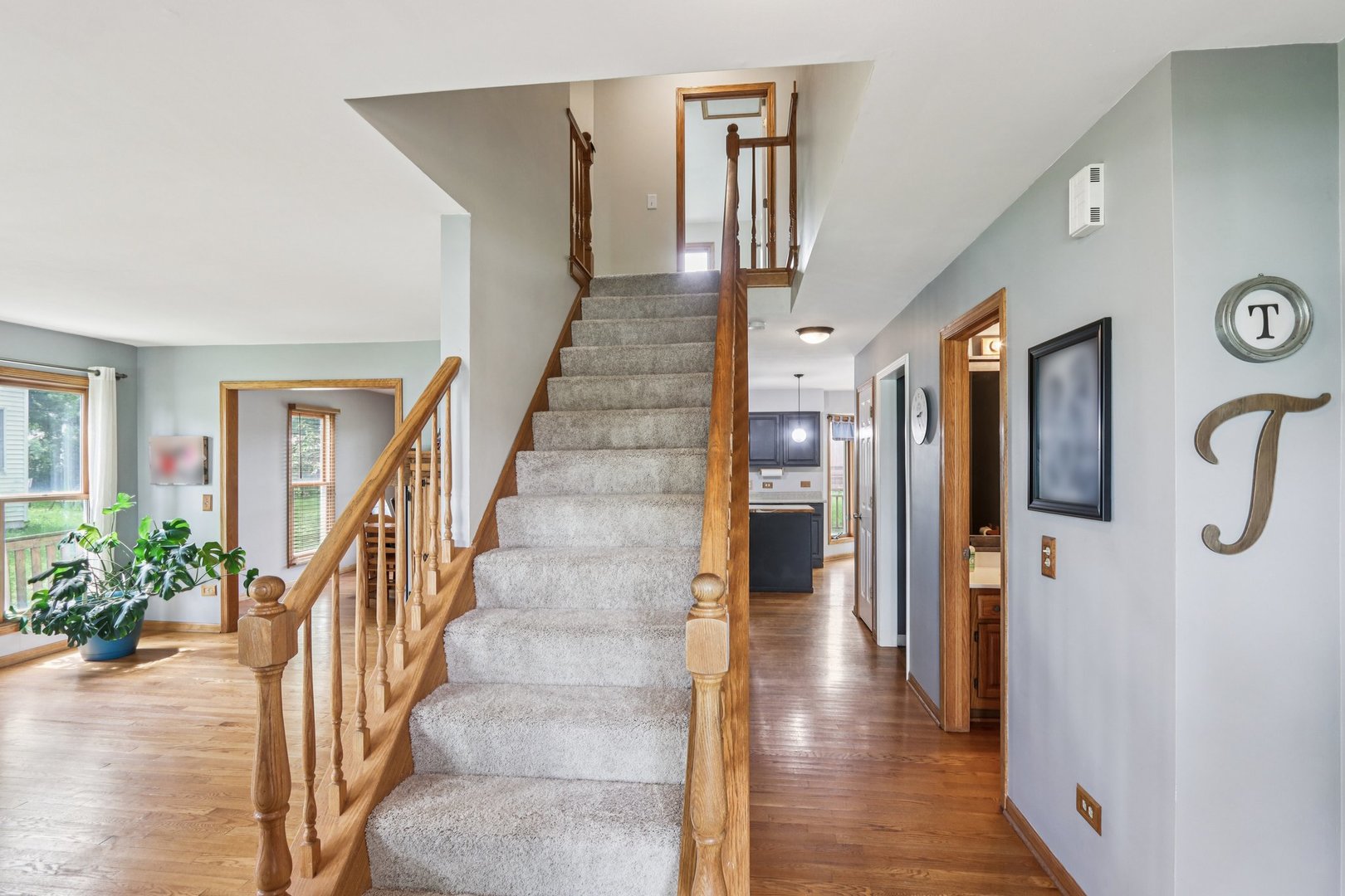 2101 Red Barn Court, Woodstock, IL 60098