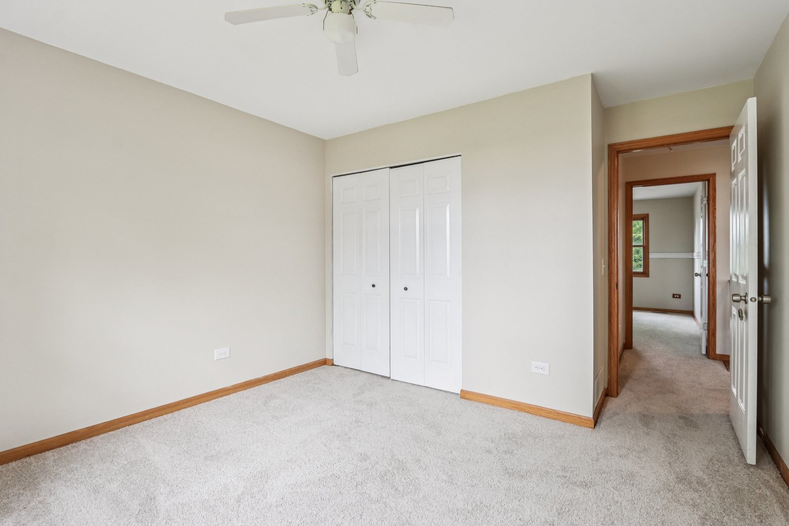 2101 Red Barn Court, Woodstock, IL 60098