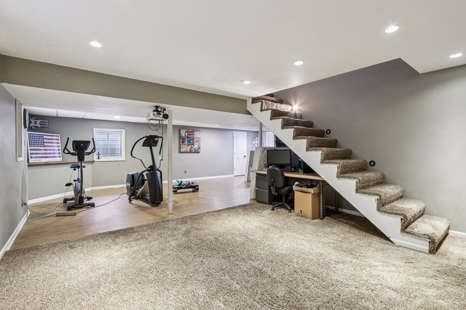 2101 Red Barn Court, Woodstock, IL 60098