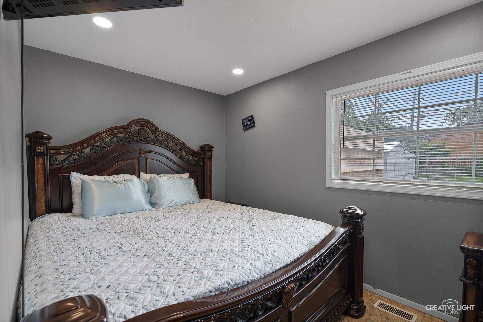 623 Lincoln Avenue, West Chicago, IL 60185