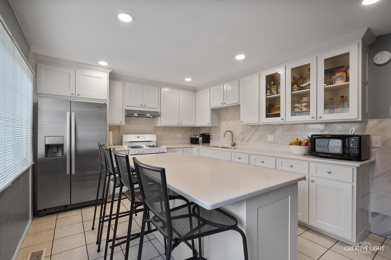 623 Lincoln Avenue, West Chicago, IL 60185