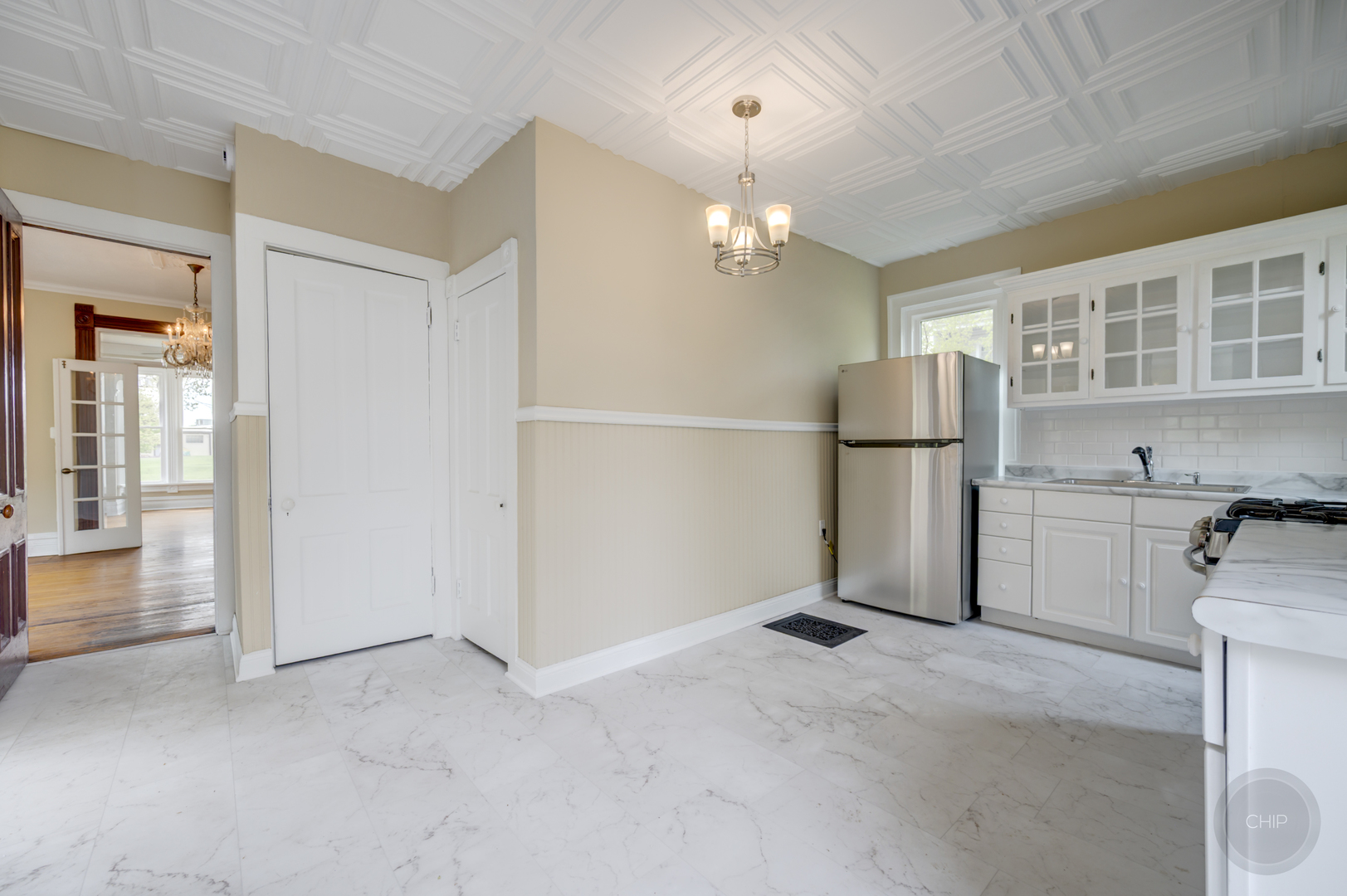 125 Arbor Avenue, West Chicago, IL 60185