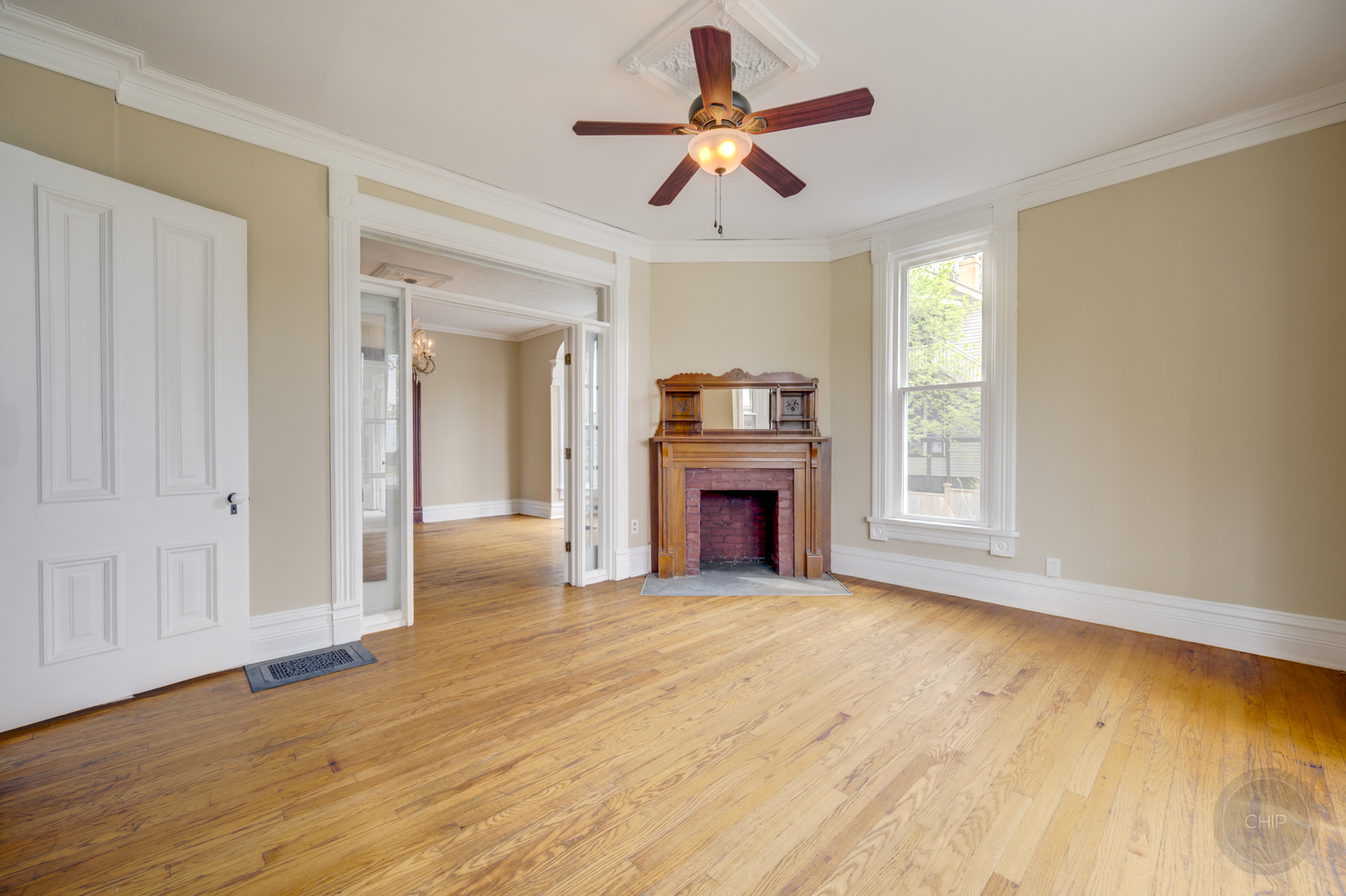 125 Arbor Avenue, West Chicago, IL 60185