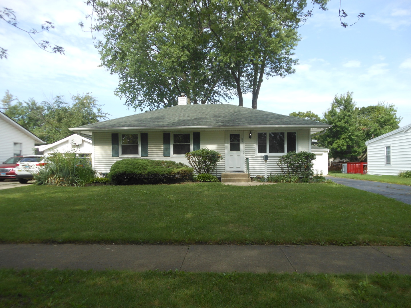 123 Fairlane Drive, Joliet, IL 60435