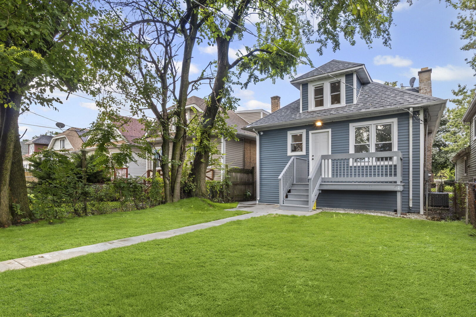 8915 S Racine Avenue, Chicago, IL 60620