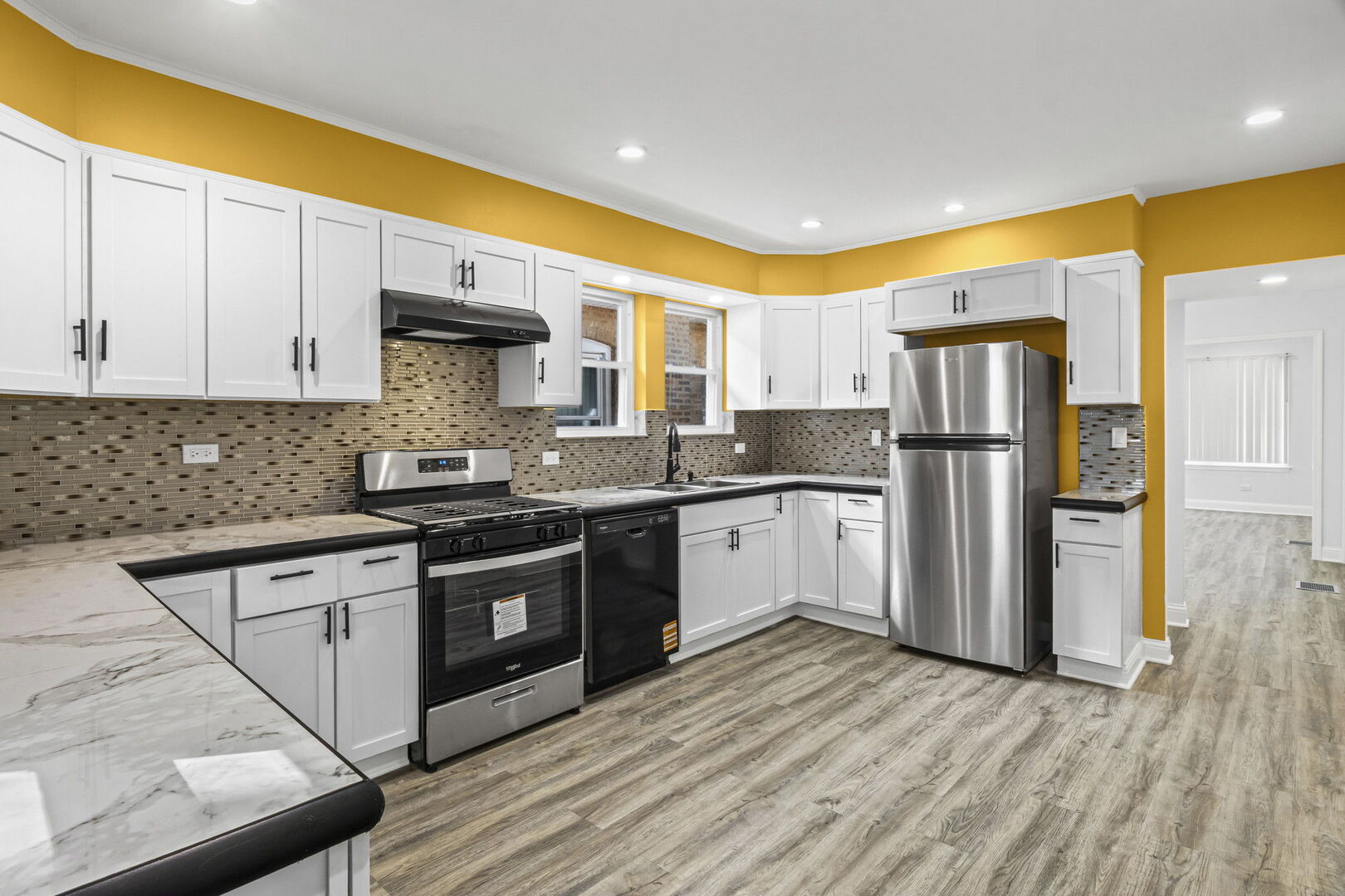 8915 S Racine Avenue, Chicago, IL 60620