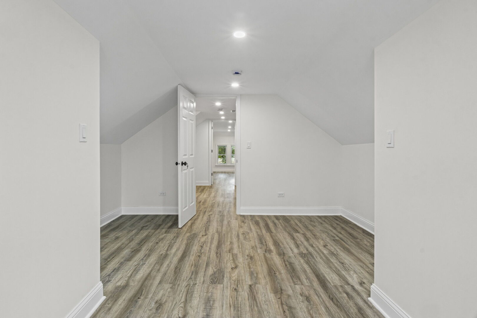 8915 S Racine Avenue, Chicago, IL 60620