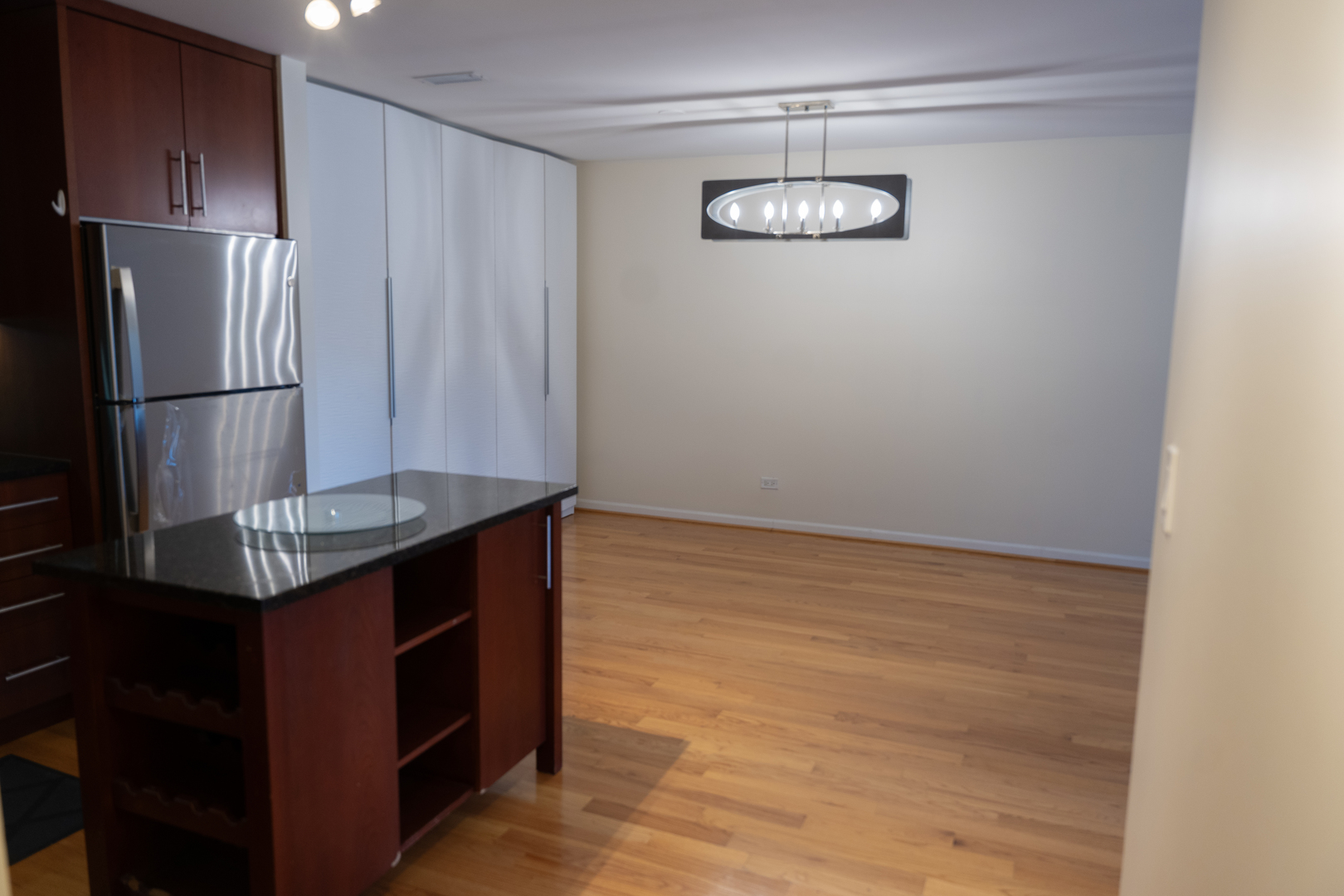 1026 Castilian Court #114, Glenview, IL 60025