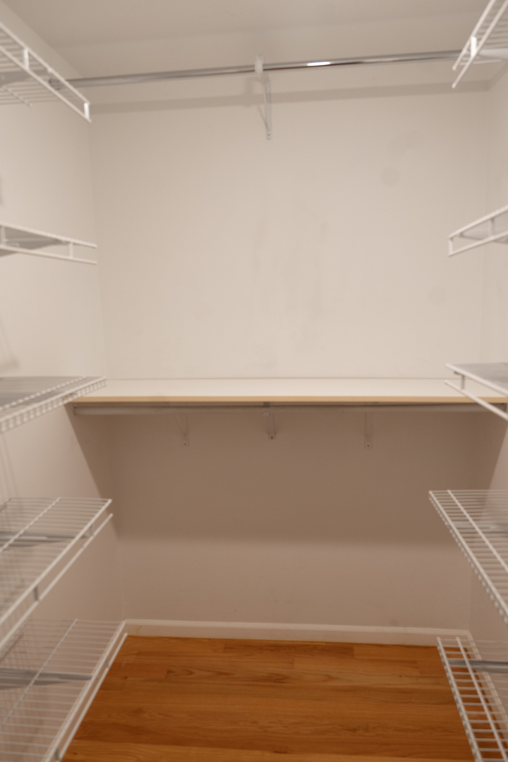 1026 Castilian Court #114, Glenview, IL 60025