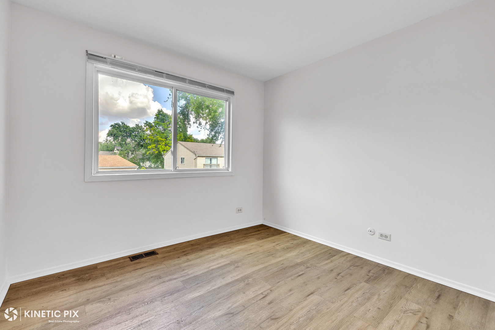 236 Algonquin Court #D, Bolingbrook, IL 60440
