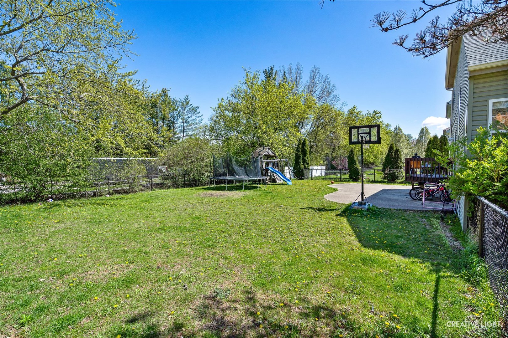 373 Wagonwood Road, Round Lake, IL 60073
