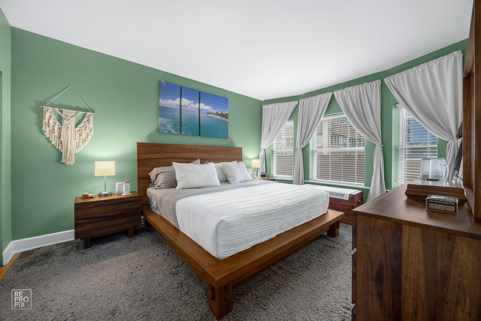 853 W CARMEN Avenue #2D, Chicago, IL 60640