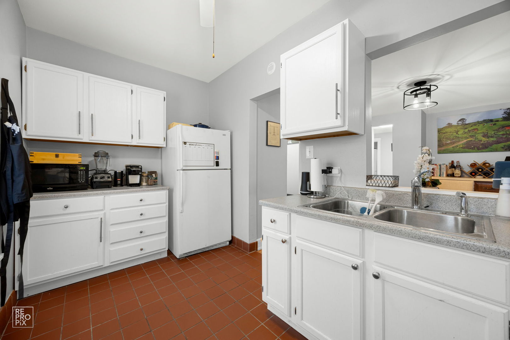 853 W CARMEN Avenue #2D, Chicago, IL 60640