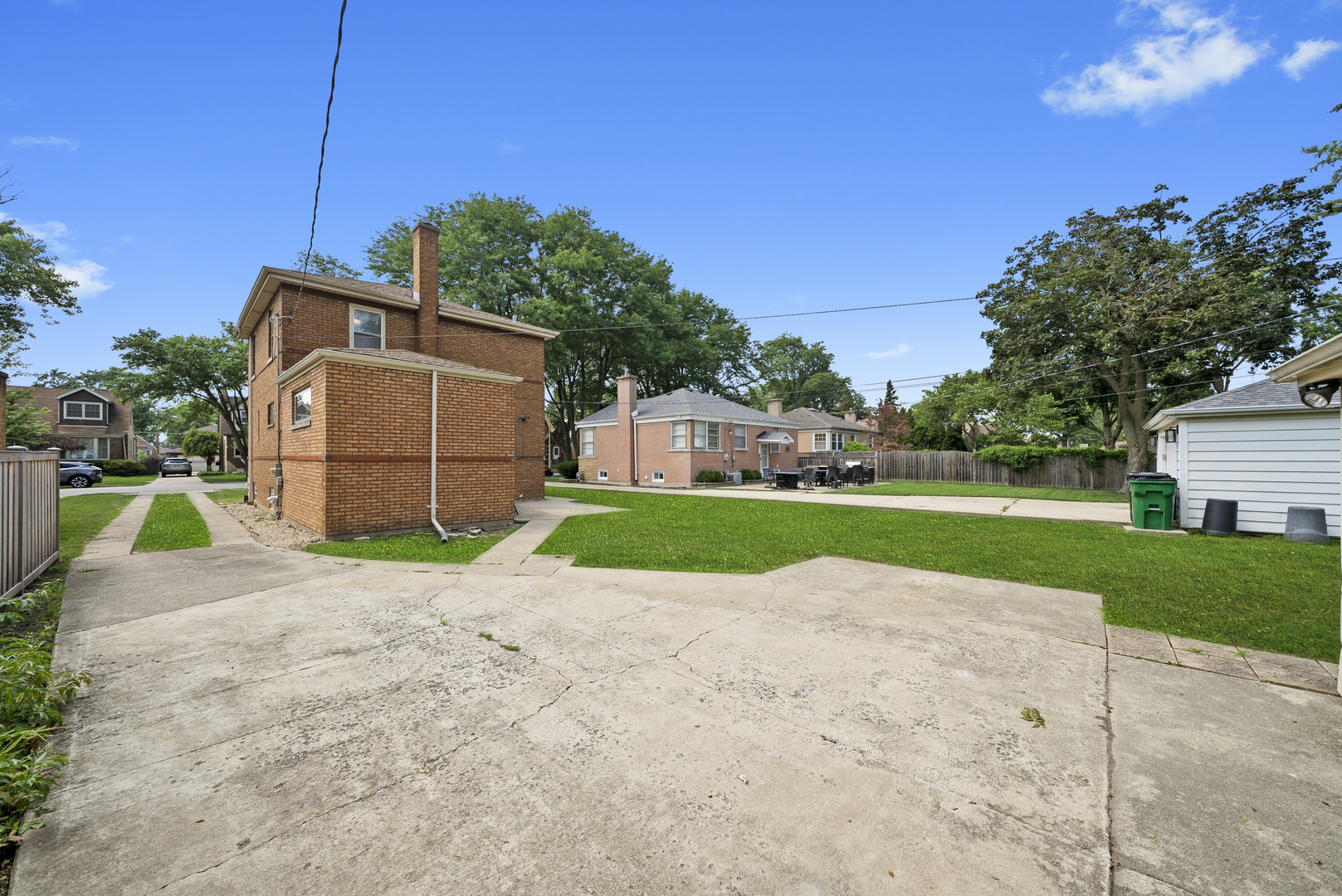 1847 Newcastle Avenue, Westchester, IL 60154