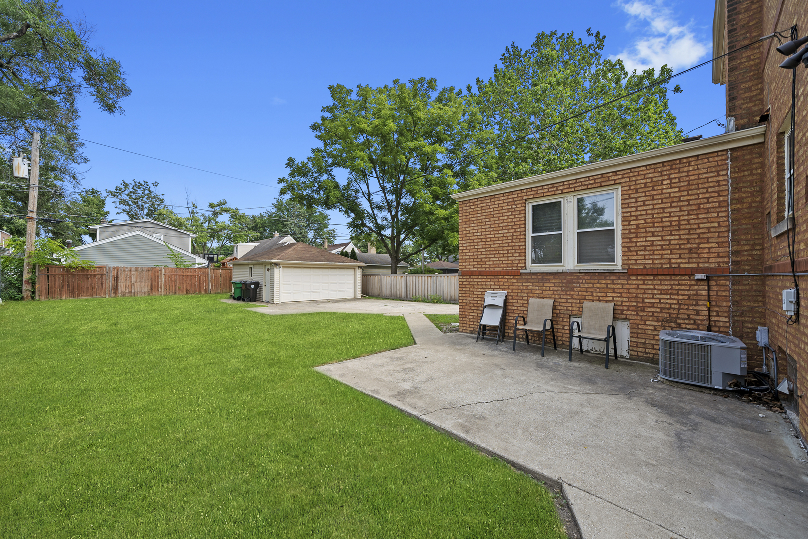 1847 Newcastle Avenue, Westchester, IL 60154
