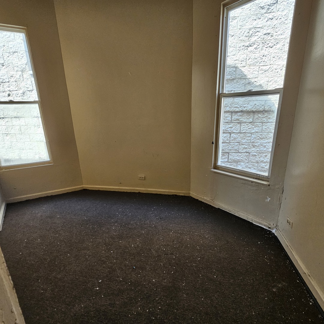 3931 W Lexington Street, Chicago, IL 60624