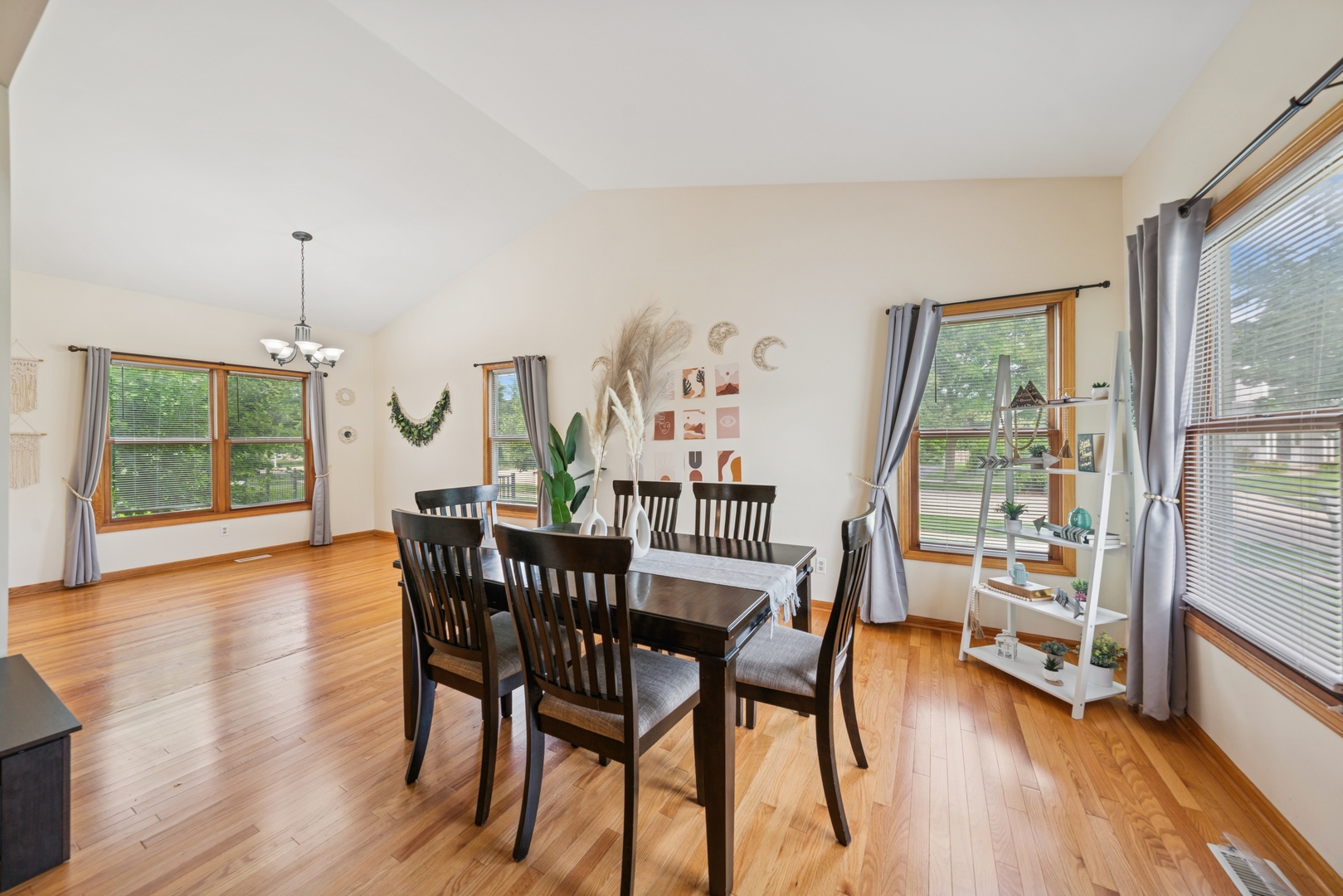 524 Highland Drive, Elburn, IL 60119