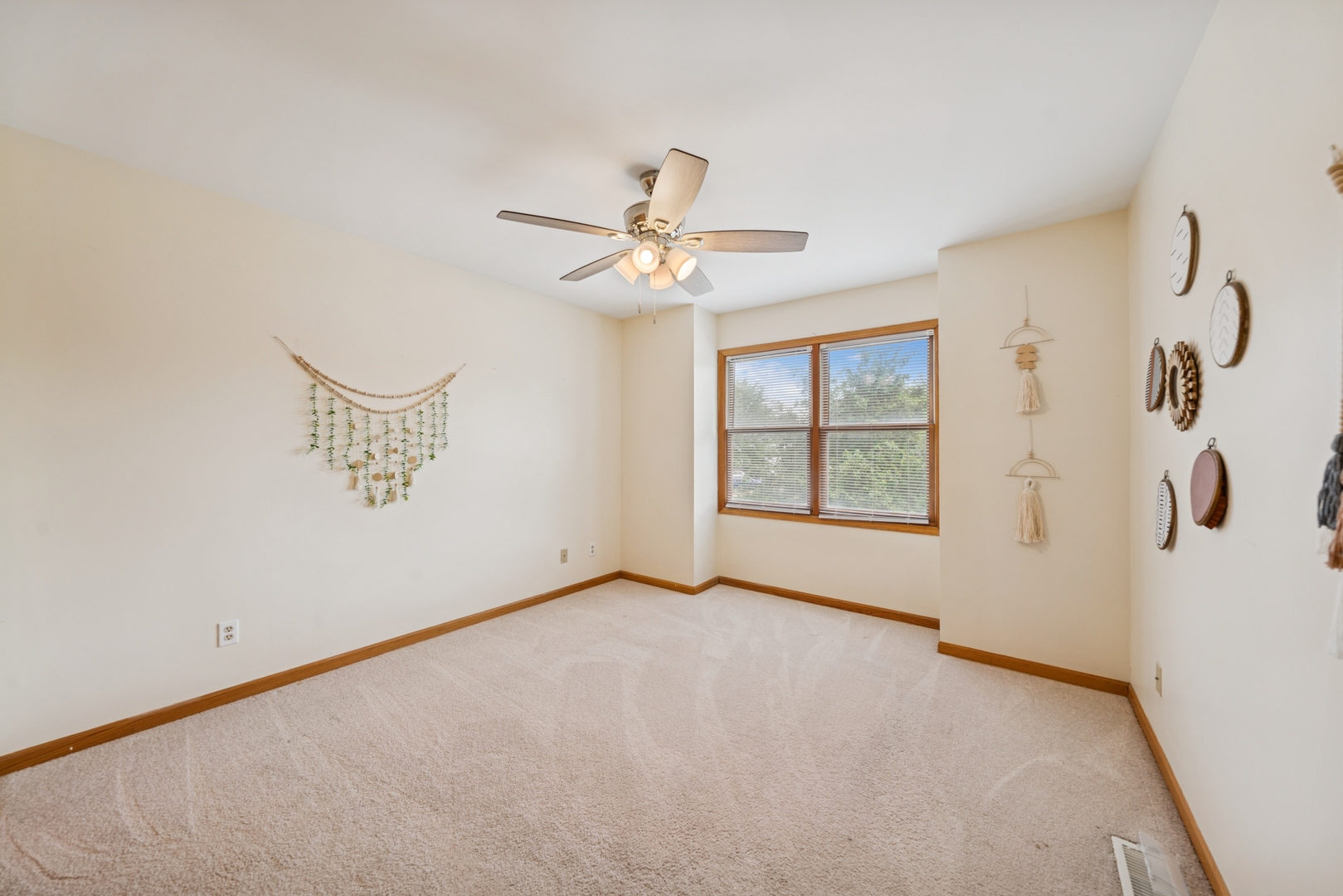 524 Highland Drive, Elburn, IL 60119
