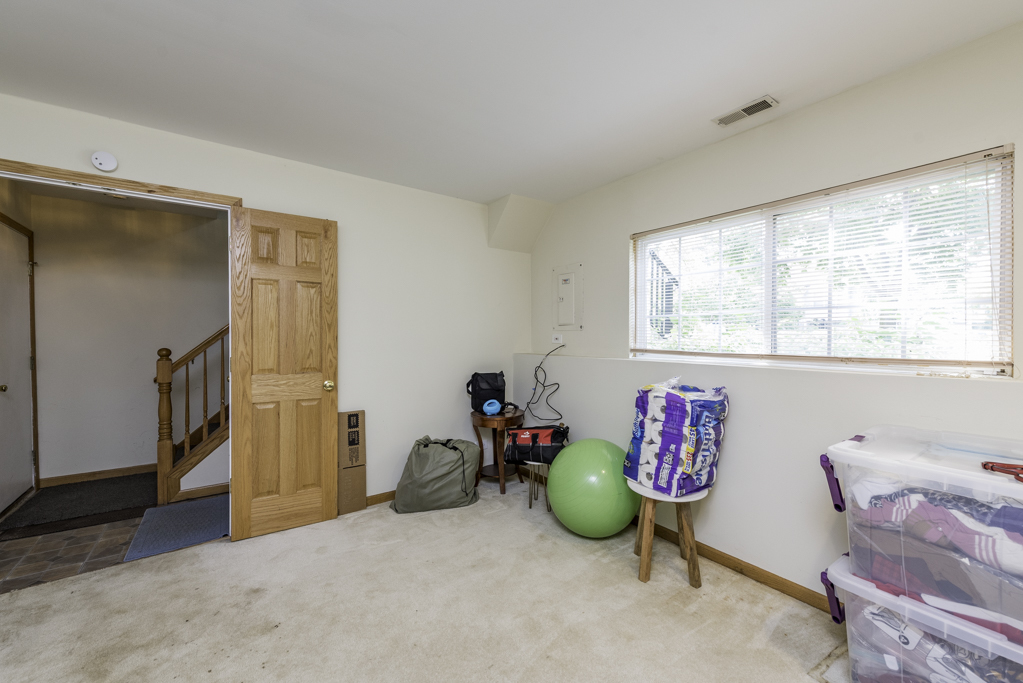 1154 Cambridge Drive, Grayslake, IL 60030