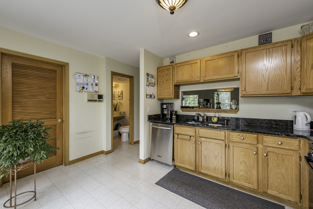 1154 Cambridge Drive, Grayslake, IL 60030