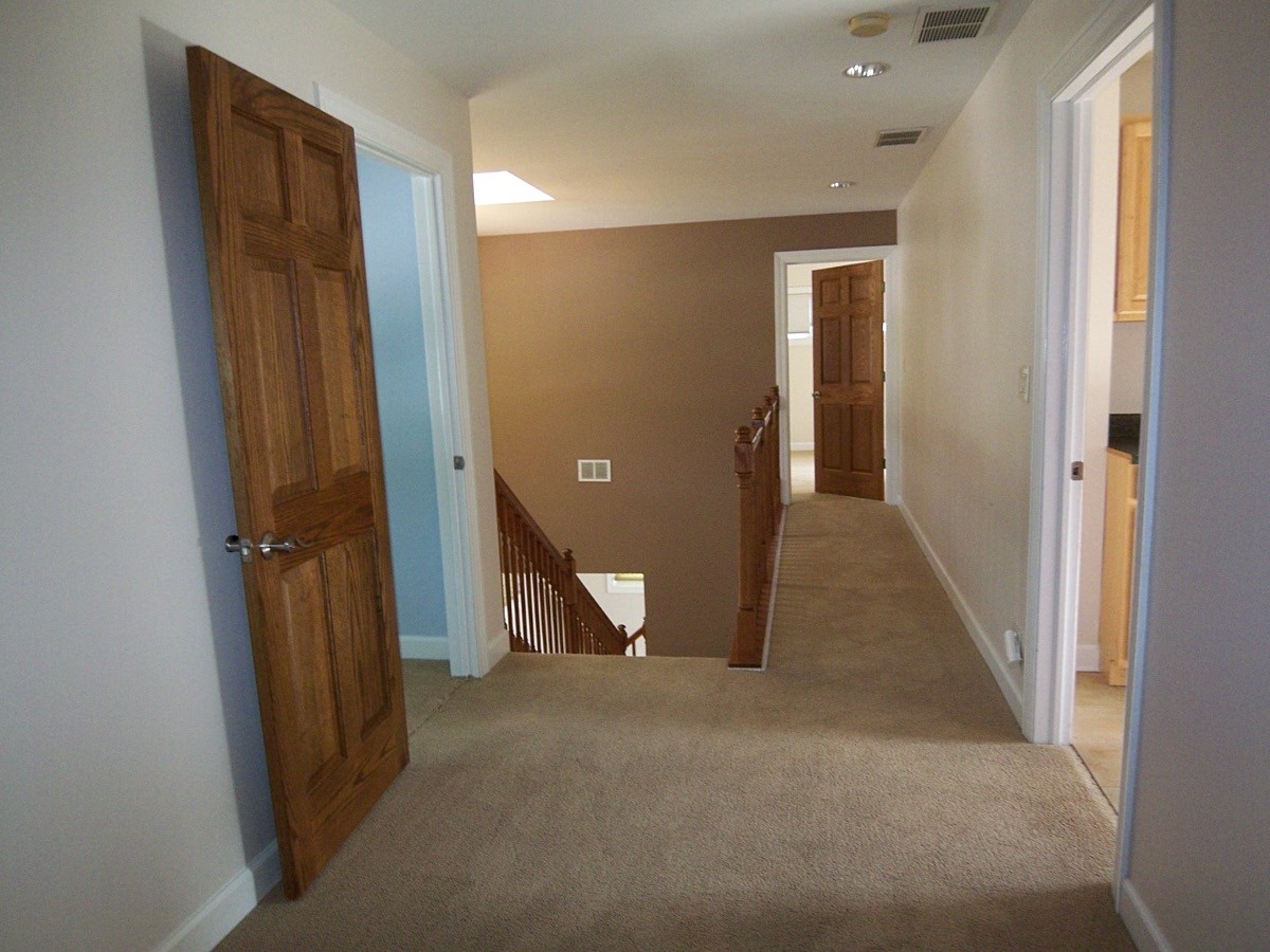 623 Willow Lane, Elk Grove Village, IL 60007