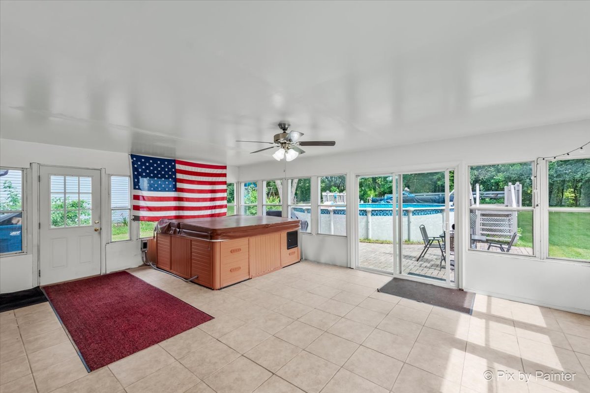 2320 Bayside Drive, Hanover Park, IL 60133