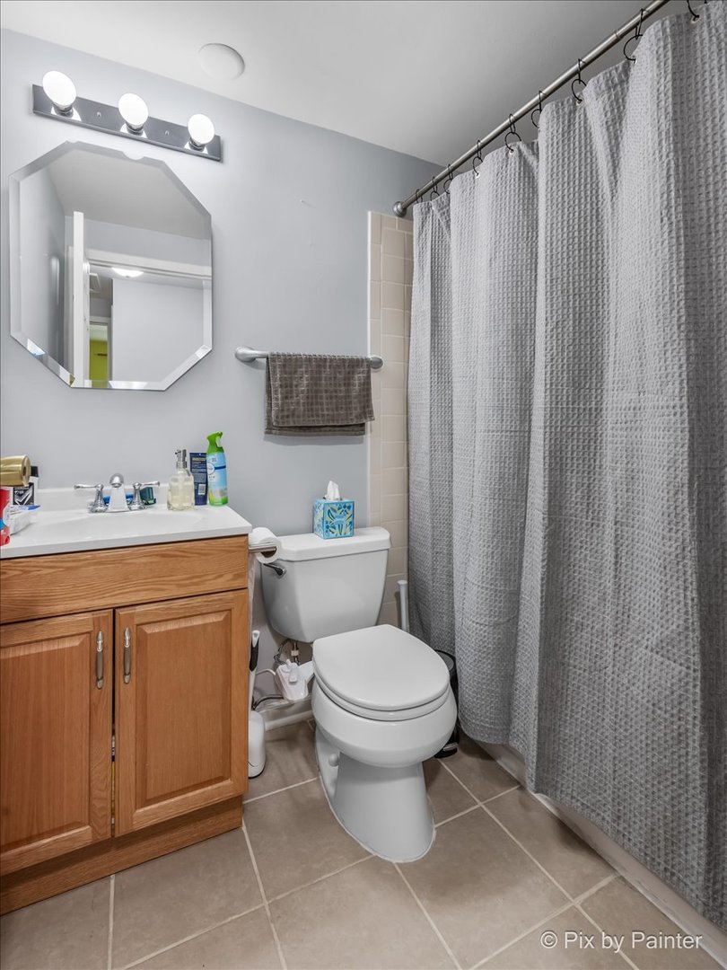 2320 Bayside Drive, Hanover Park, IL 60133