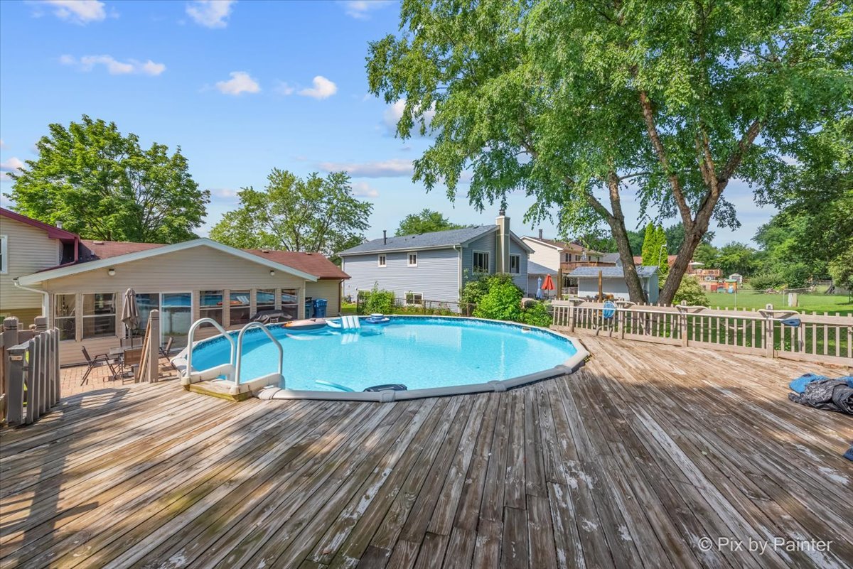 2320 Bayside Drive, Hanover Park, IL 60133