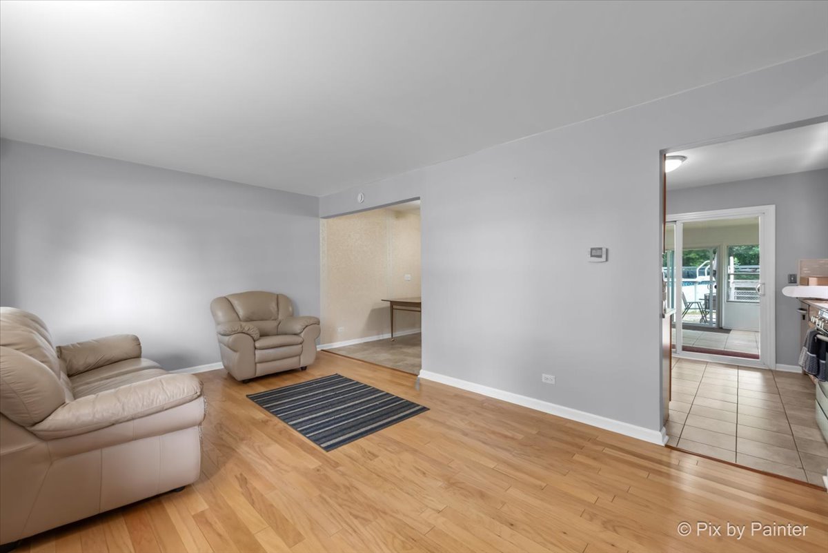 2320 Bayside Drive, Hanover Park, IL 60133