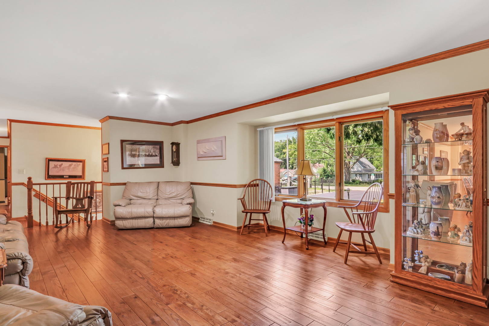 42567 N Woodbine Avenue, Antioch, IL 60002