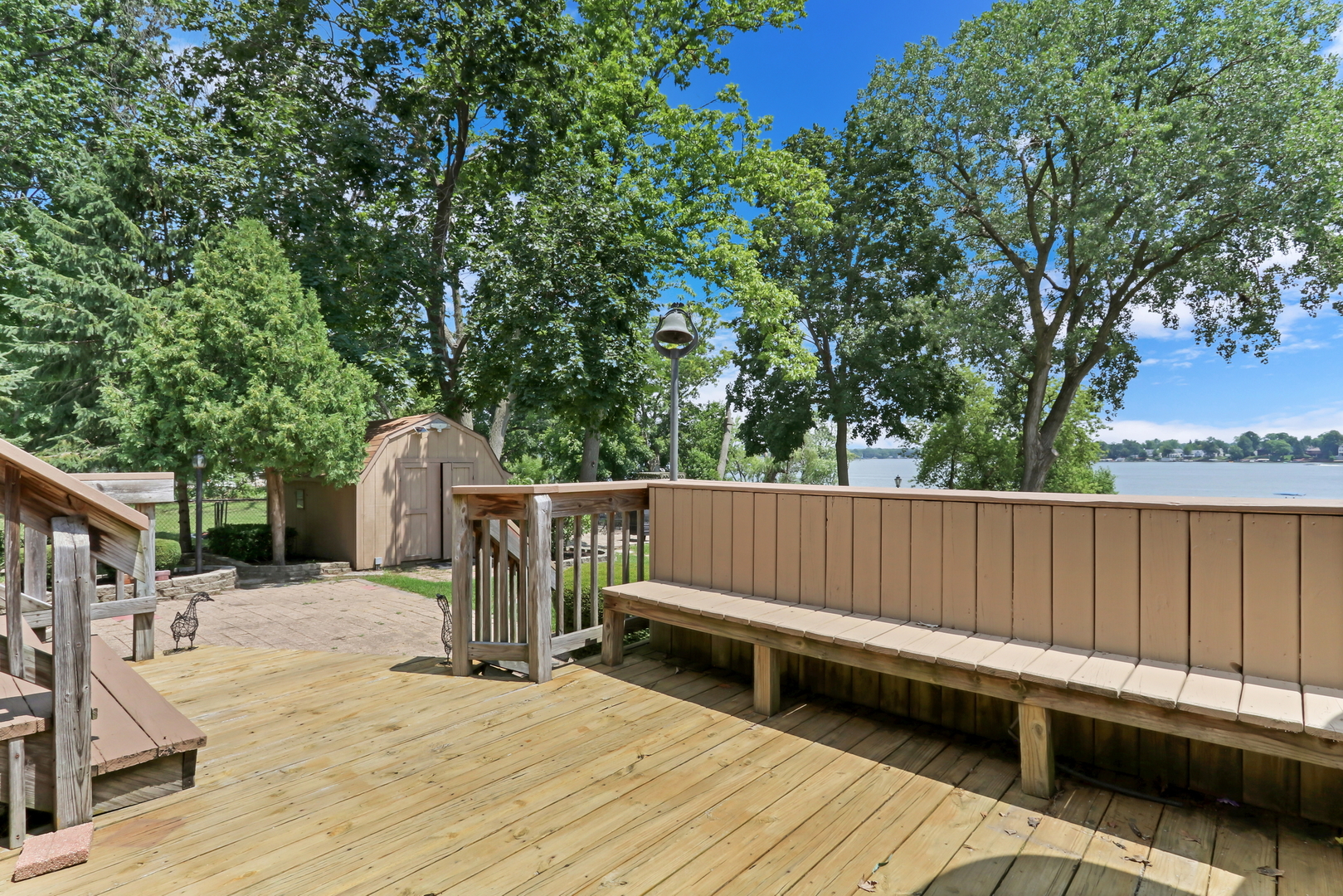 42567 N Woodbine Avenue, Antioch, IL 60002